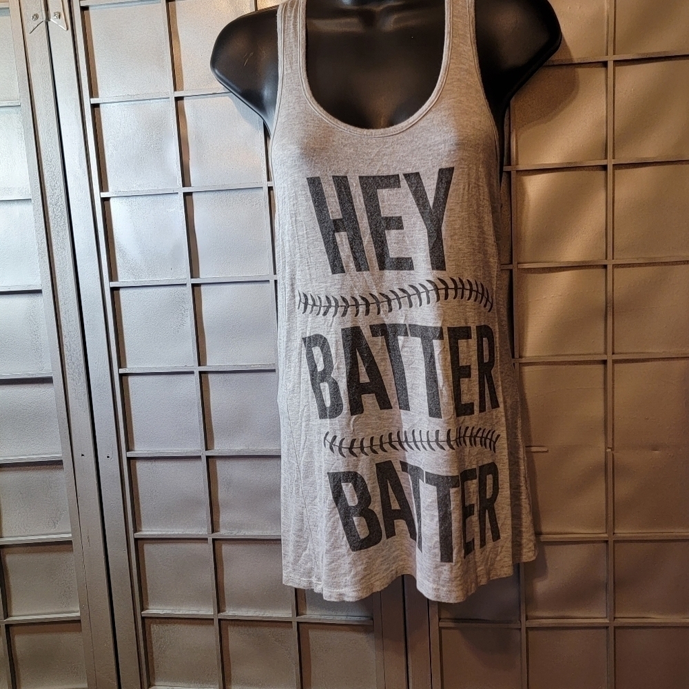 Color bear small batter batter tank top